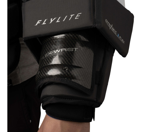 Наплечник вратаря BAUER VAPOR FLYLITE SR Наплечник вратаря BAUER VAPOR FLYLITE SR